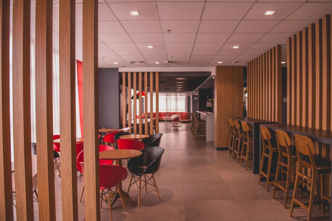 Ibis Carlos Barbosa Bagian luar foto
